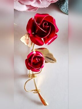 Vintage 80s 🌹🌹✨️2 Rose Brooch/Pin